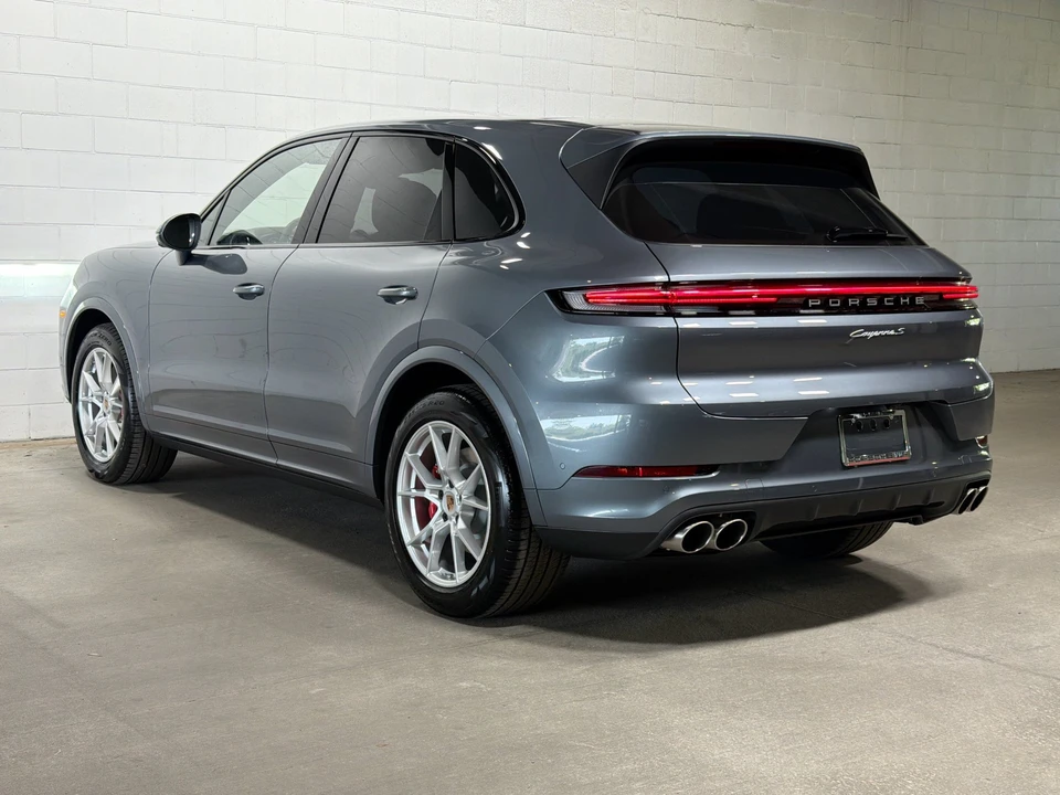 2026 Porsche 9Y0/9Y3 Cayenne S - Image 3 of 31