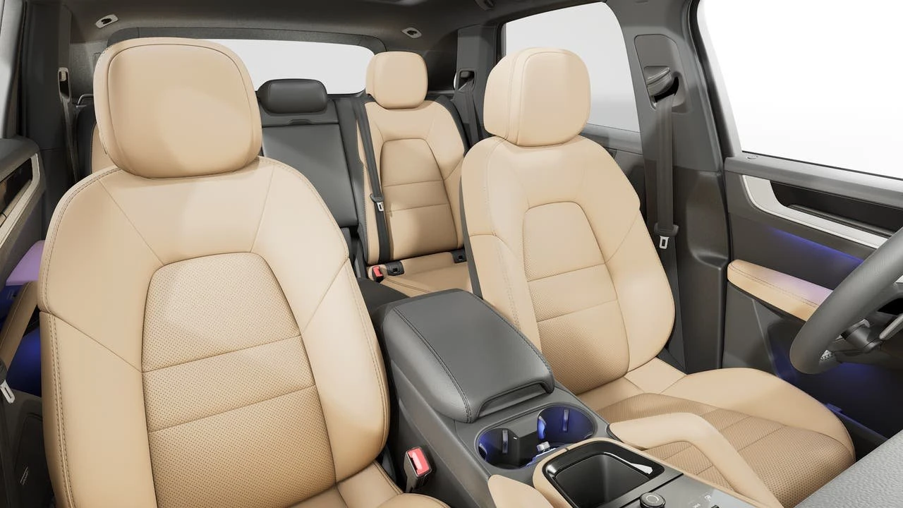 2026 Porsche 9Y0/9Y3 Cayenne S - Image 12 of 14
