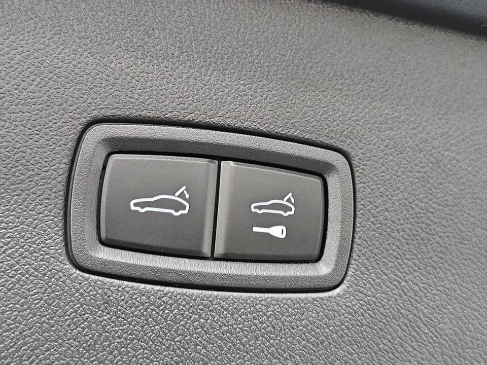 2026 Porsche 9Y0/9Y3 Cayenne Turbo - Image 31 of 31