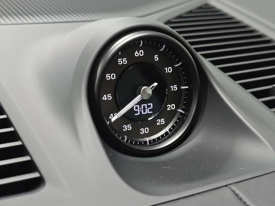 2026 Porsche 9Y0/9Y3 Cayenne Turbo - Image 21 of 31