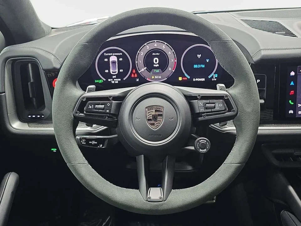 2026 Porsche 9Y0/9Y3 Cayenne Turbo - Image 13 of 31