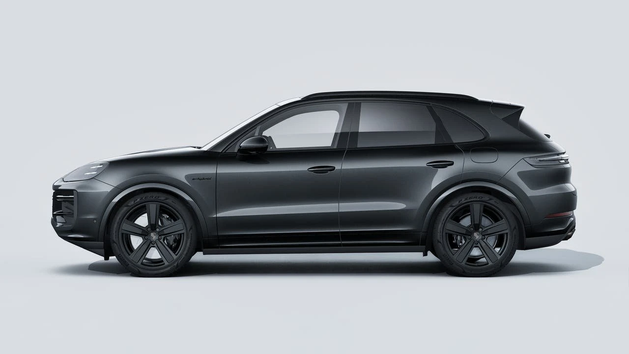 2026 Porsche 9Y0/9Y3 Cayenne Turbo - Image 2 of 14
