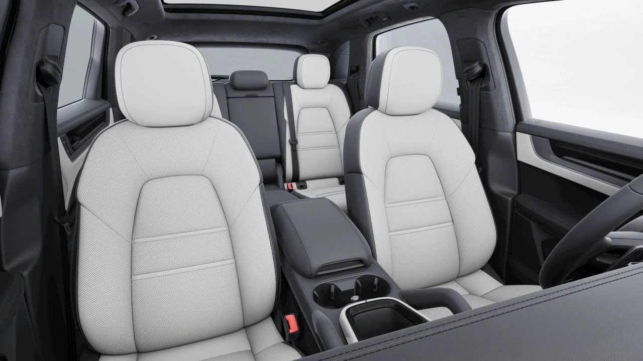 2026 Porsche 9Y0/9Y3 Cayenne Turbo - Image 10 of 10