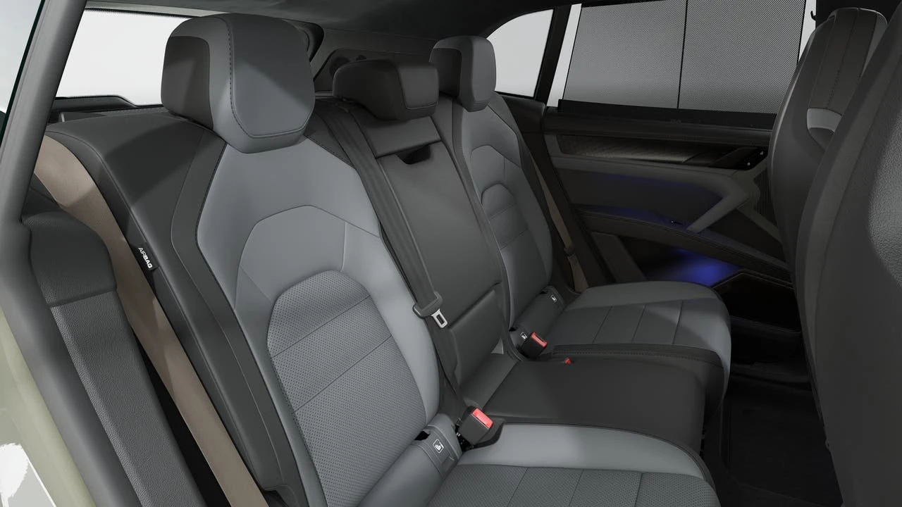 2026 Porsche 9Y0/9Y3 Cayenne Turbo - Image 13 of 14