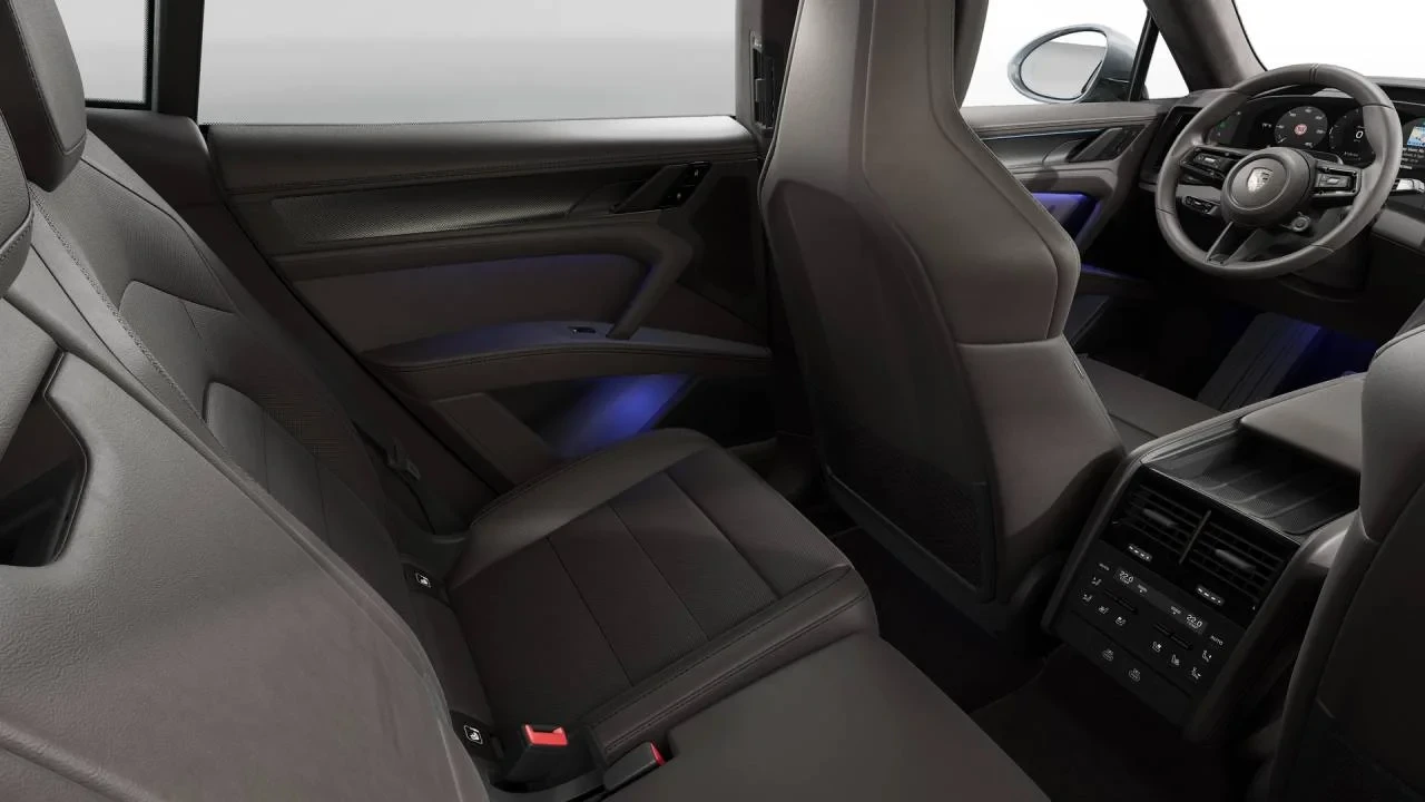 2026 Porsche 9Y0/9Y3 Cayenne Turbo - Image 14 of 14