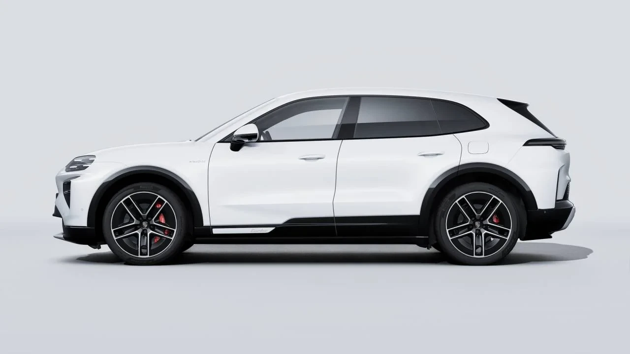 2026 Porsche 9Y0/9Y3 Cayenne Turbo - Image 2 of 14
