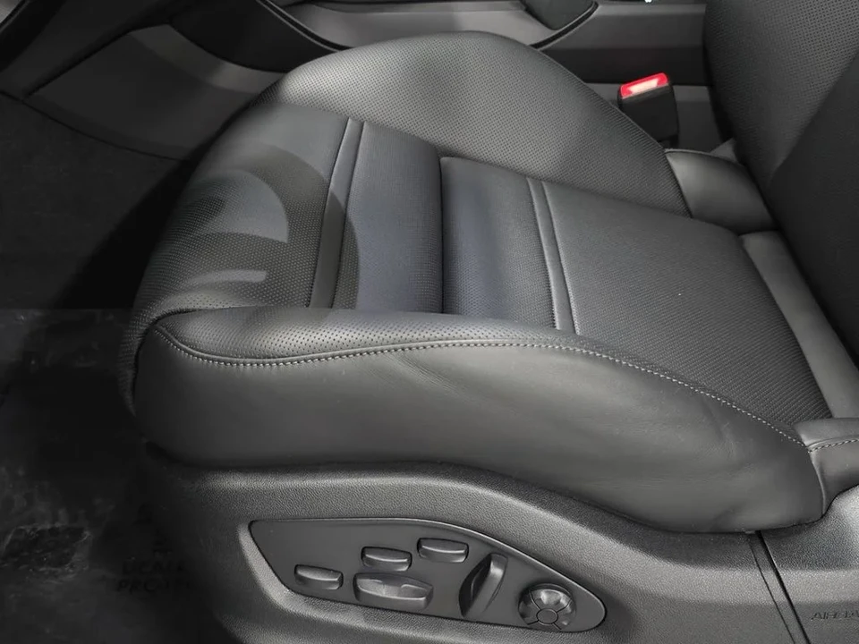 2026 Porsche 9Y0/9Y3 Cayenne Turbo GT - Image 25 of 31