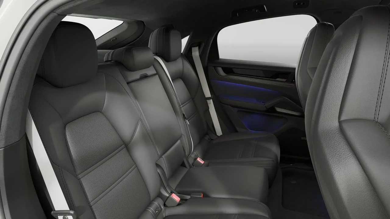 2026 Porsche 9Y0/9Y3 Cayenne Turbo GT - Image 13 of 14