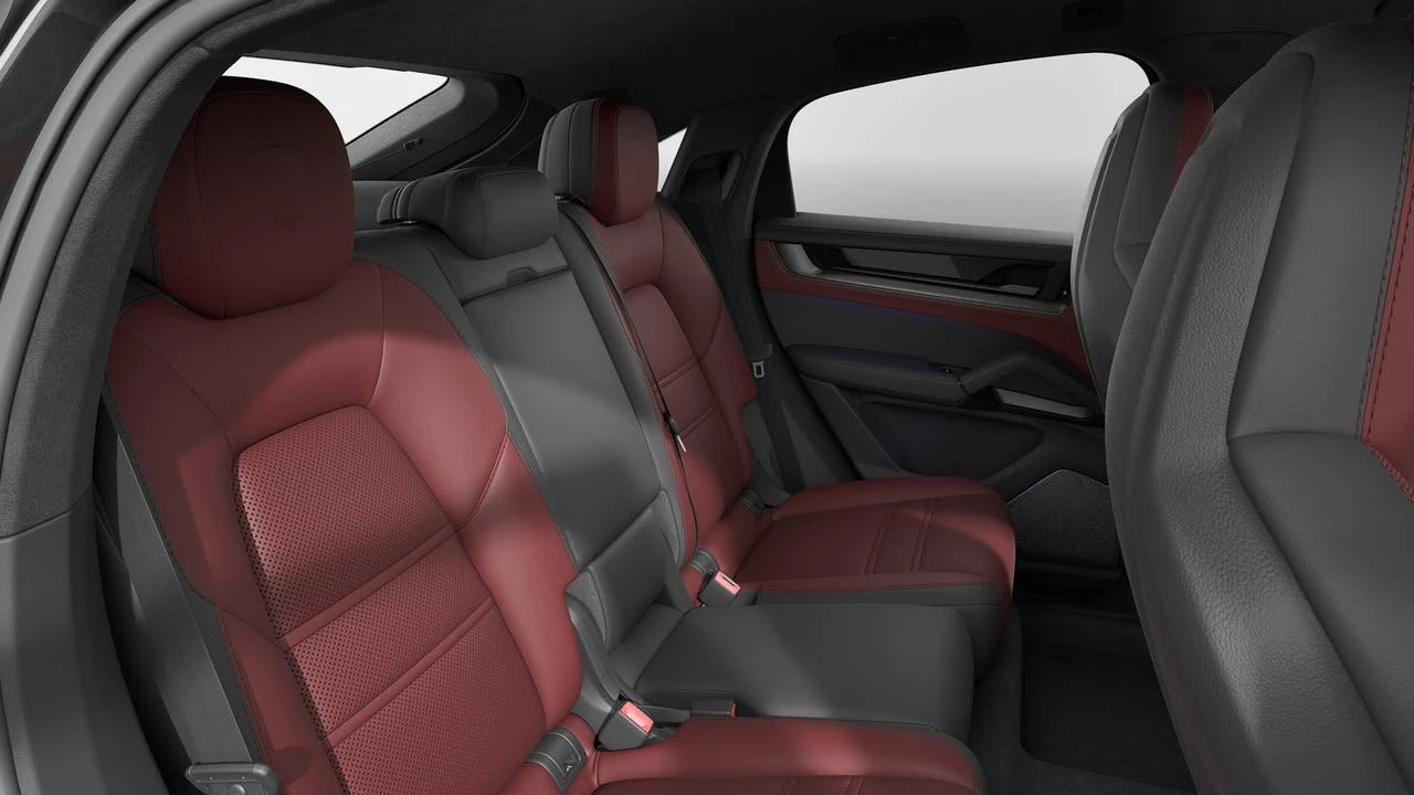 2026 Porsche 9Y0/9Y3 Cayenne Turbo GT - Image 13 of 14