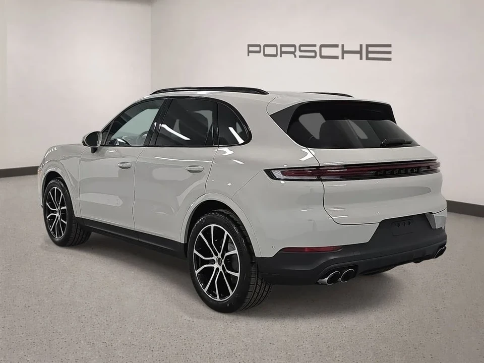 2026 Porsche 9Y0/9Y3 Cayenne - Image 3 of 31