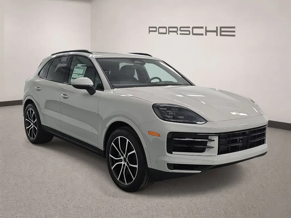 2026 Porsche 9Y0/9Y3 Cayenne - Image 8 of 31