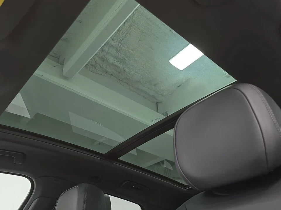 2026 Porsche 9Y0/9Y3 Cayenne - Image 25 of 31