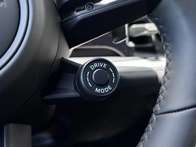 2026 Porsche 9Y0/9Y3 Cayenne - Image 18 of 31