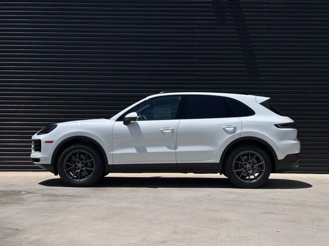 2026 Porsche 9Y0/9Y3 Cayenne - Image 2 of 31