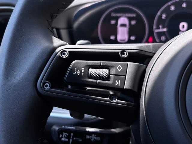 2026 Porsche 9Y0/9Y3 Cayenne - Image 16 of 31