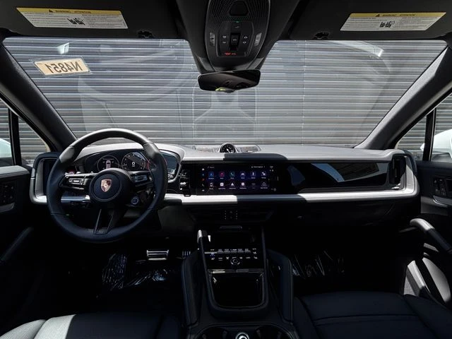 2026 Porsche 9Y0/9Y3 Cayenne - Image 13 of 31
