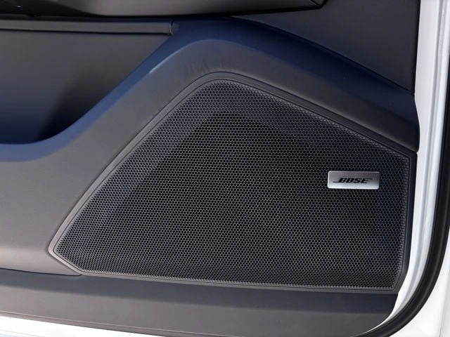 2026 Porsche 9Y0/9Y3 Cayenne - Image 26 of 31