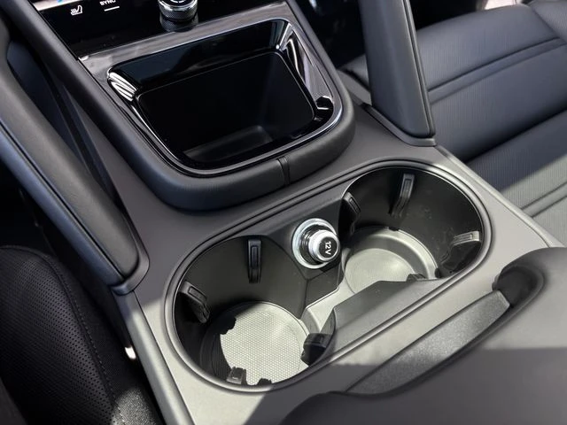 2026 Porsche 9Y0/9Y3 Cayenne - Image 25 of 31