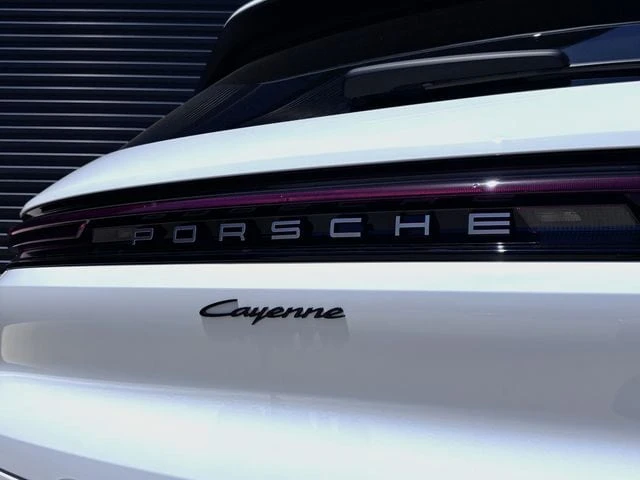 2026 Porsche 9Y0/9Y3 Cayenne - Image 30 of 31