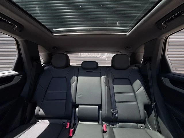 2026 Porsche 9Y0/9Y3 Cayenne - Image 28 of 31