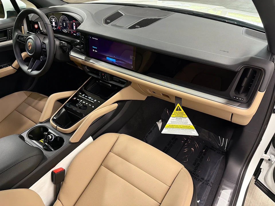 2026 Porsche 9Y0/9Y3 Cayenne - Image 15 of 31