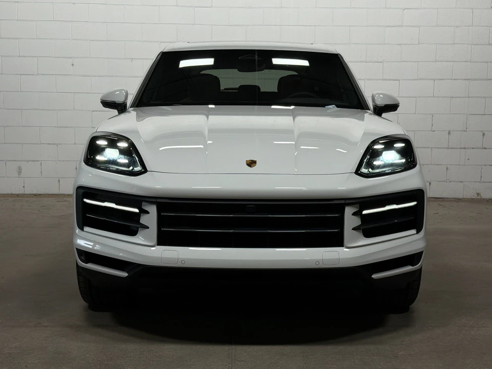 2026 Porsche 9Y0/9Y3 Cayenne - Image 9 of 31