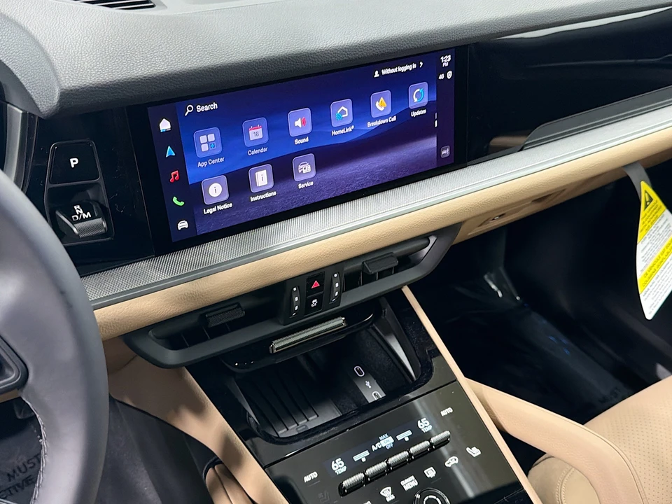 2026 Porsche 9Y0/9Y3 Cayenne - Image 27 of 31