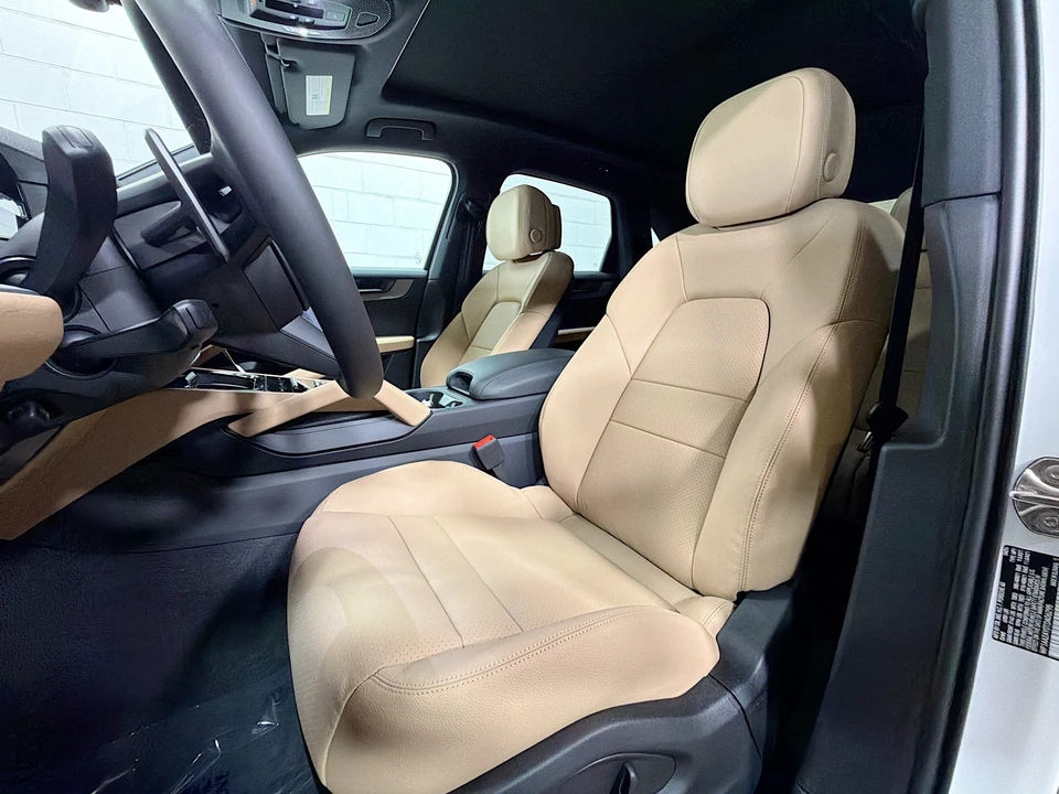 2026 Porsche 9Y0/9Y3 Cayenne - Image 5 of 31