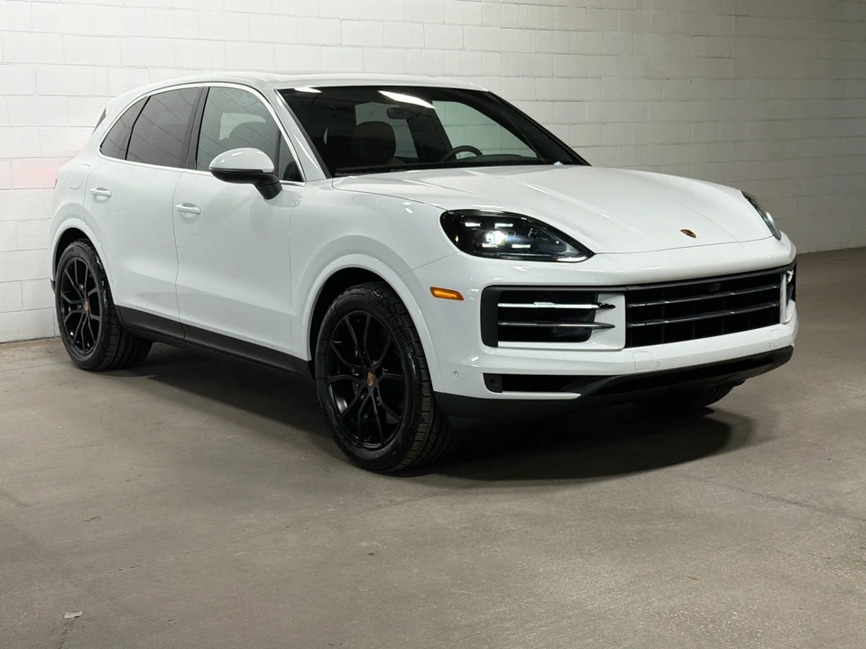 2026 Porsche 9Y0/9Y3 Cayenne - Image 6 of 31