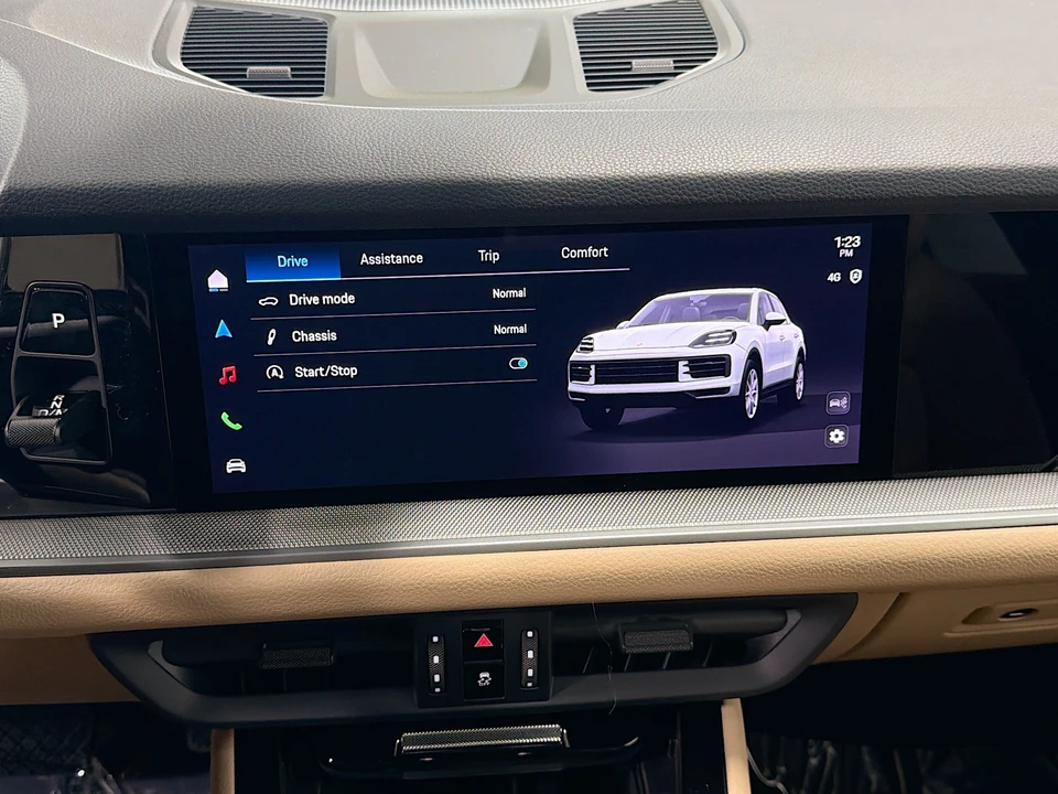 2026 Porsche 9Y0/9Y3 Cayenne - Image 29 of 31