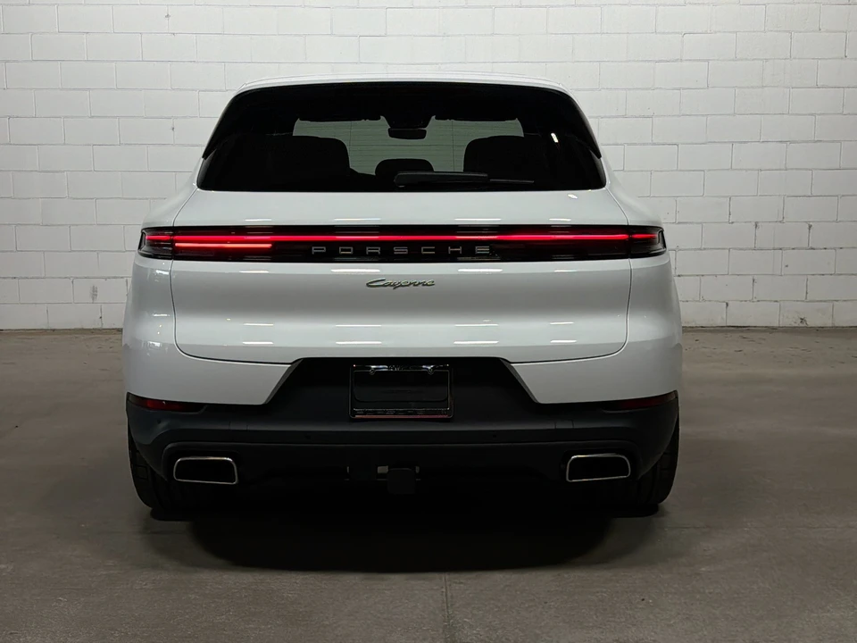 2026 Porsche 9Y0/9Y3 Cayenne - Image 8 of 31