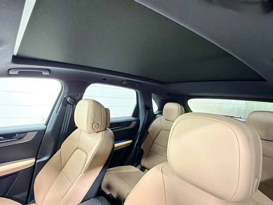 2026 Porsche 9Y0/9Y3 Cayenne - Image 26 of 31