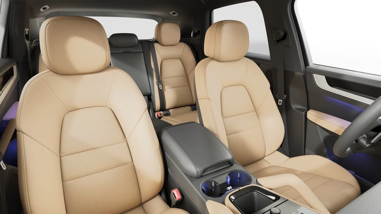 2026 Porsche 9Y0/9Y3 Cayenne - Image 12 of 14