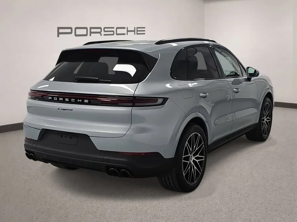 2026 Porsche 9Y0/9Y3 Cayenne - Image 7 of 31