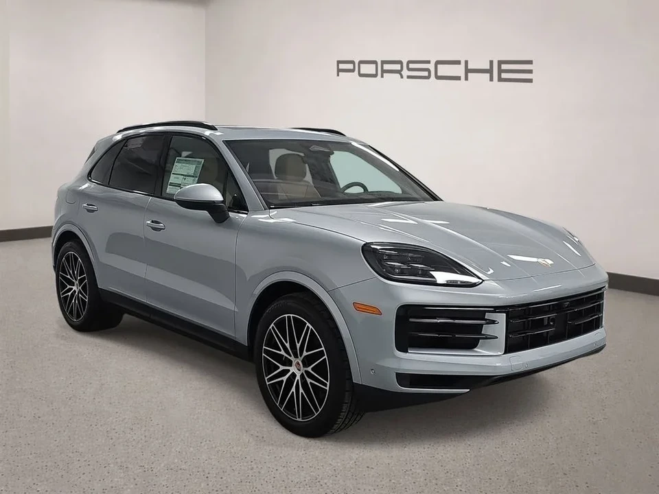 2026 Porsche 9Y0/9Y3 Cayenne - Image 8 of 31