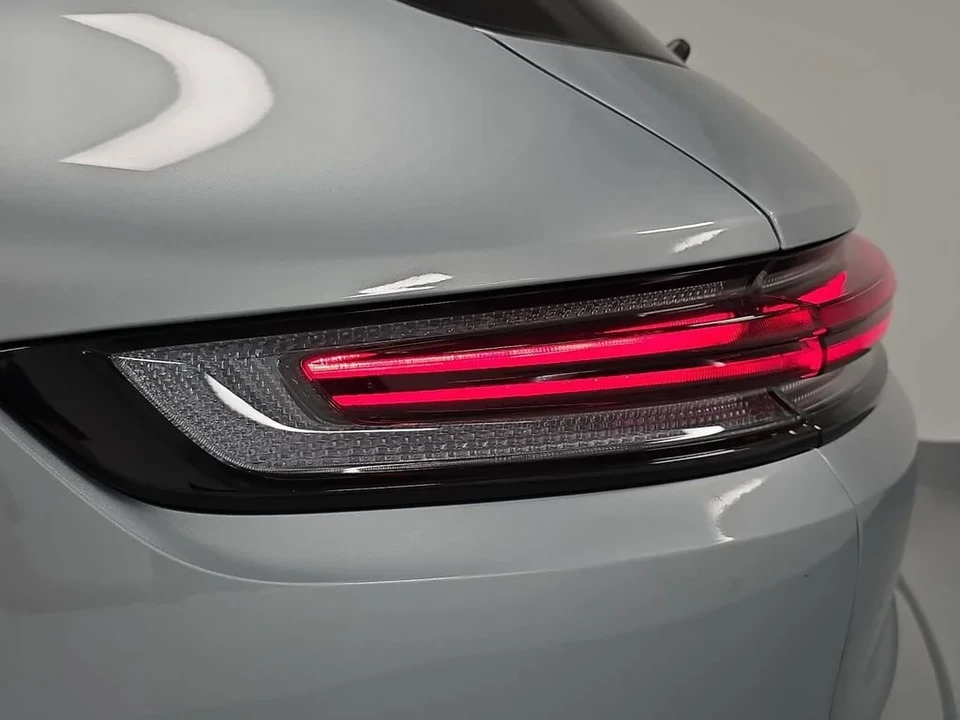 2026 Porsche 9Y0/9Y3 Cayenne - Image 30 of 31