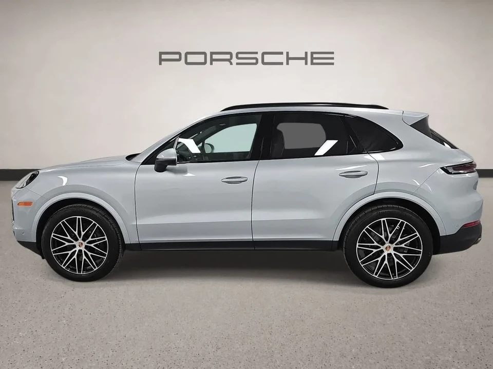 2026 Porsche 9Y0/9Y3 Cayenne - Image 2 of 31