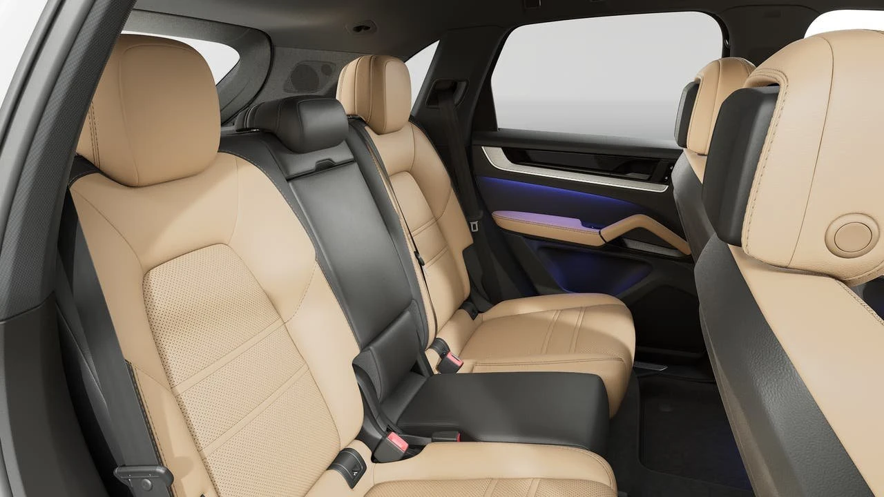 2026 Porsche 9Y0/9Y3 Cayenne - Image 13 of 14