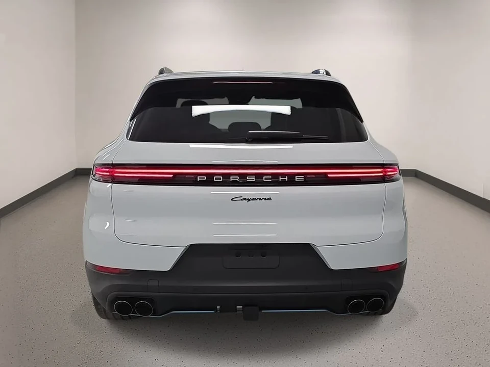 2026 Porsche 9Y0/9Y3 Cayenne - Image 6 of 31