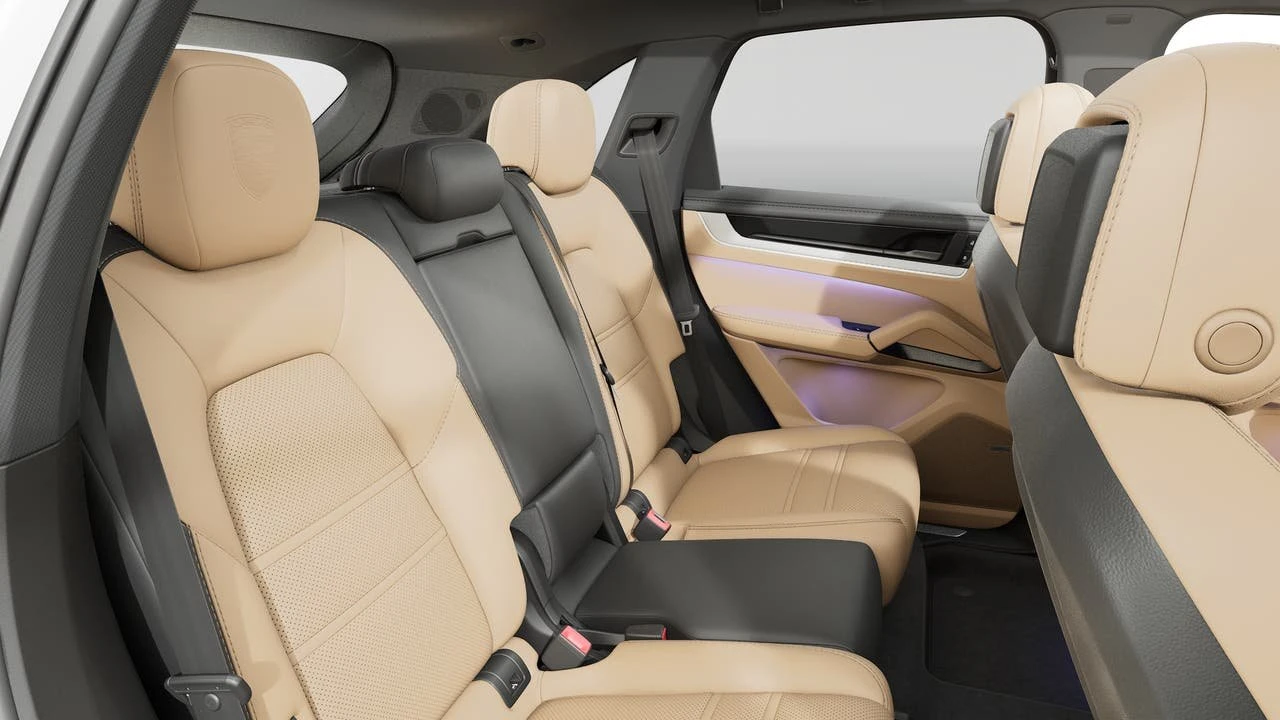 2026 Porsche 9Y0/9Y3 Cayenne - Image 13 of 14
