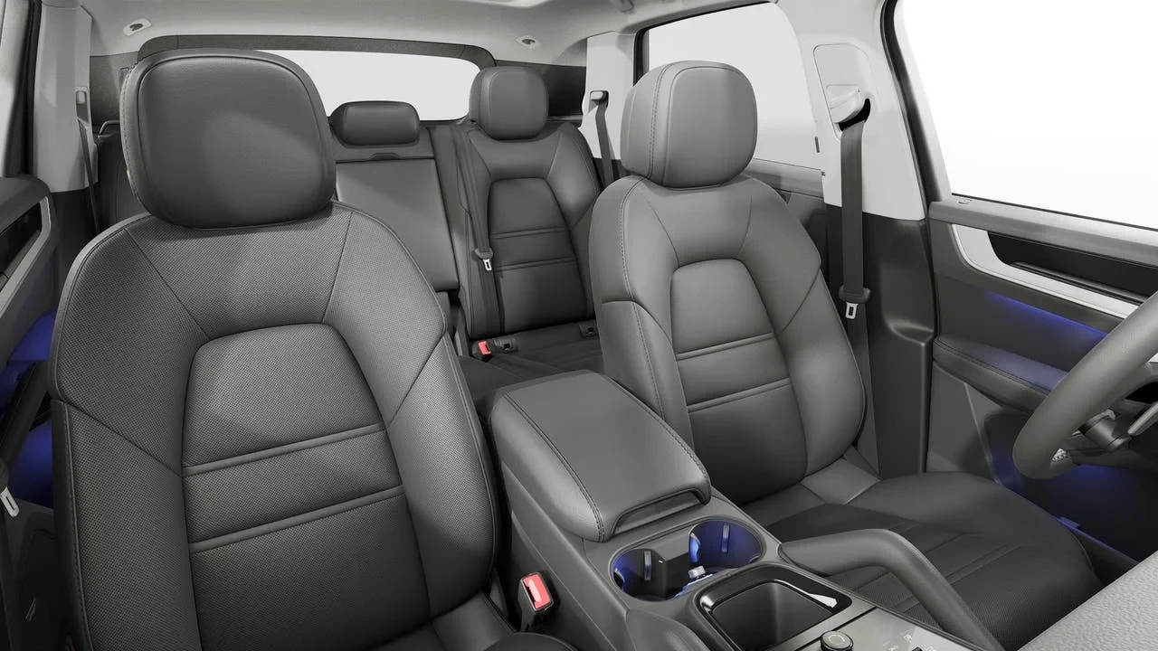 2026 Porsche 9Y0/9Y3 Cayenne - Image 12 of 14