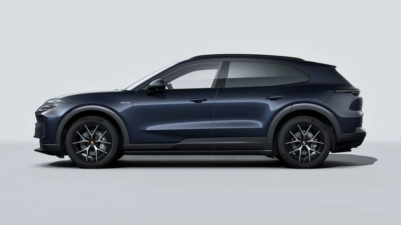 2026 Porsche 9Y0/9Y3 Cayenne - Image 2 of 14