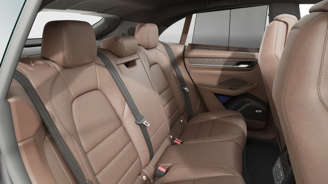 2026 Porsche Macan Electric - Image 13 of 14