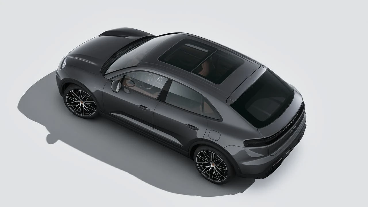2026 Porsche Macan Electric - Image 4 of 14