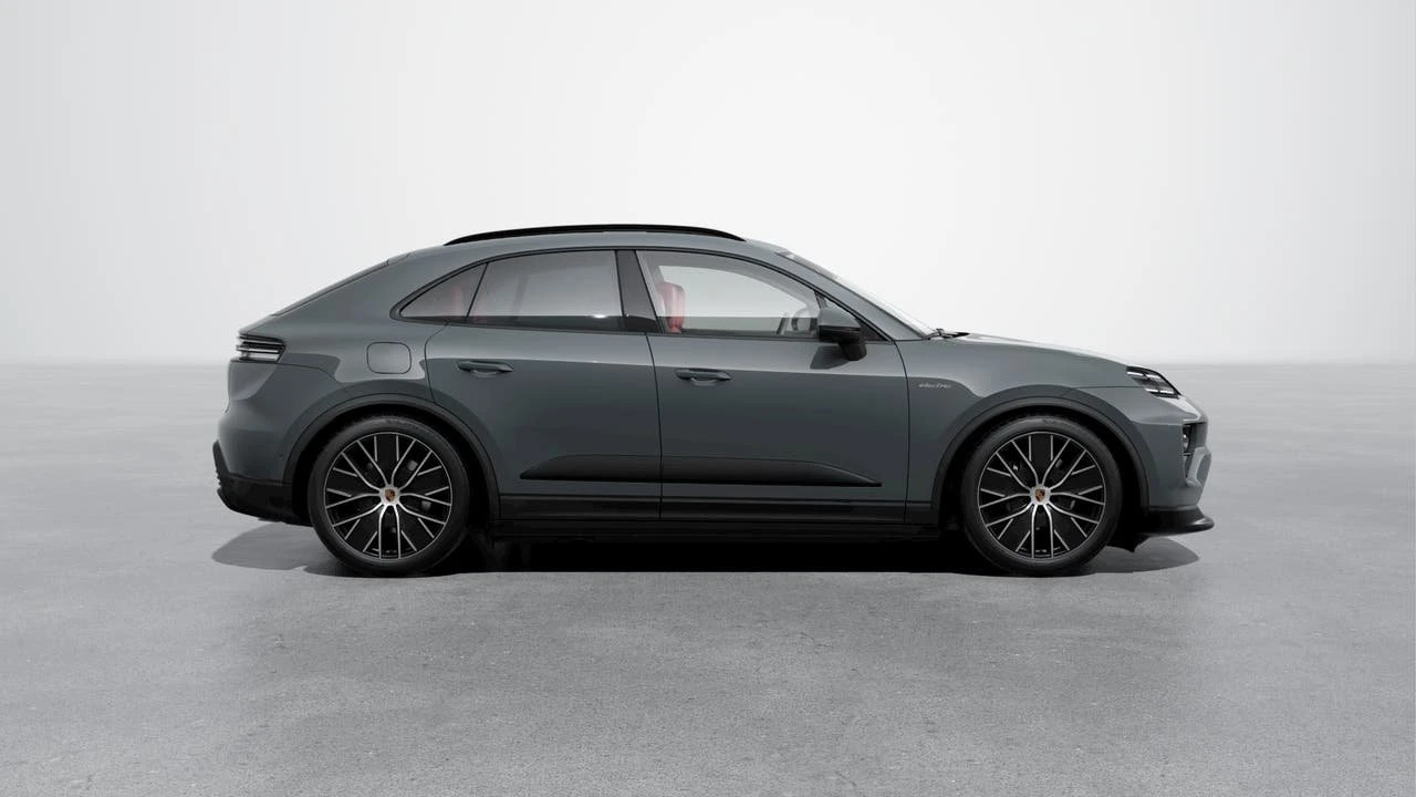 2026 Porsche Macan Electric - Image 6 of 10