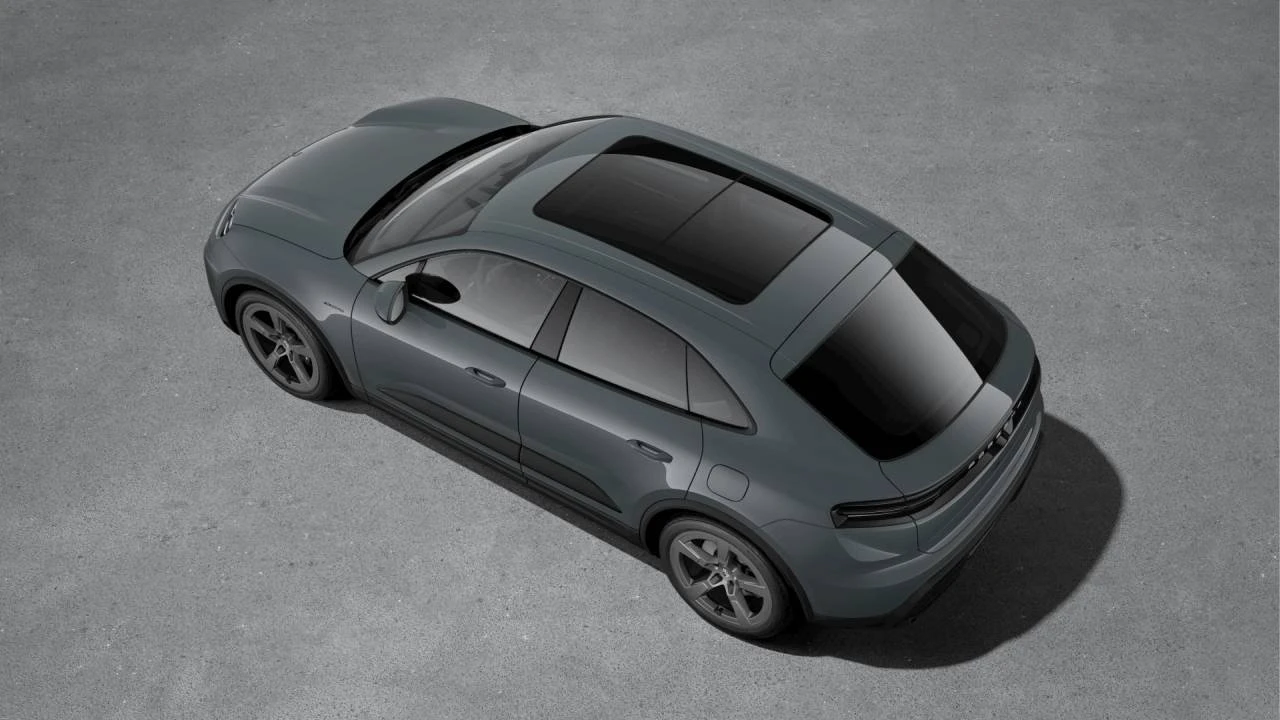 2026 Porsche Macan Electric - Image 4 of 10