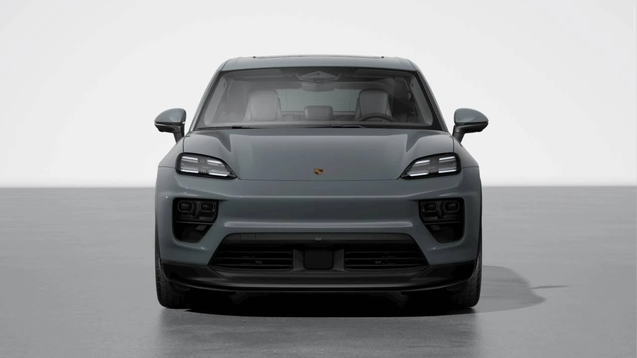 2026 Porsche Macan Electric - Image 8 of 10
