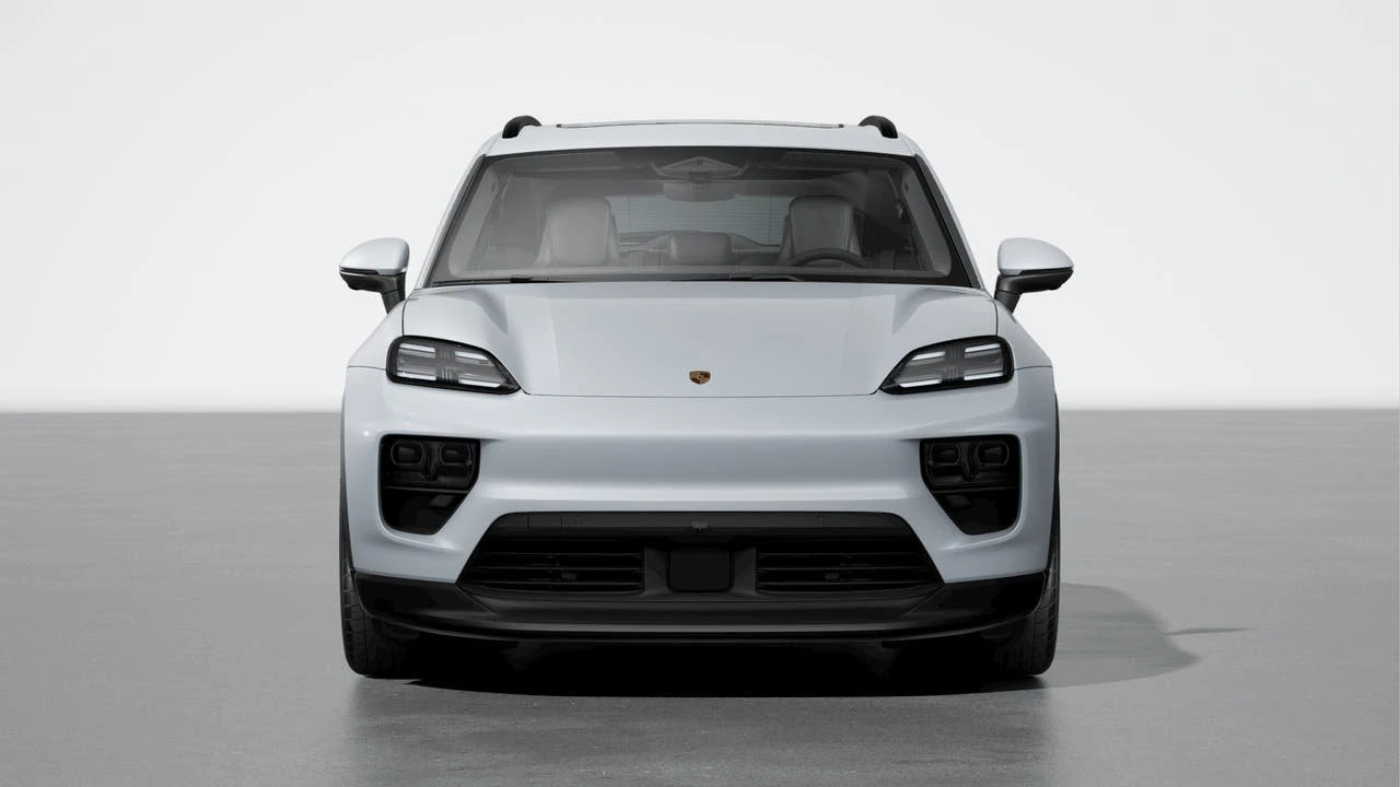 2026 Porsche Macan Electric - Image 8 of 10