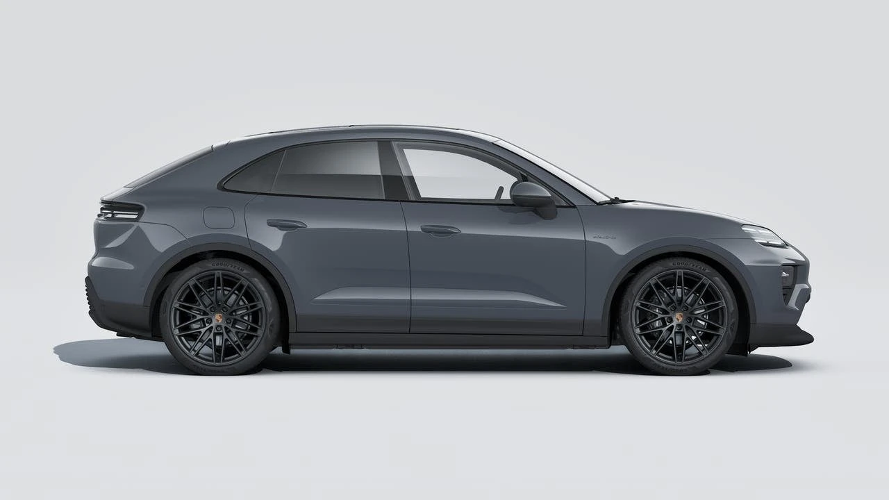 2026 Porsche Macan Electric - Image 6 of 14