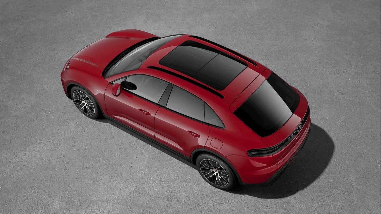 2026 Porsche Macan Electric - Image 4 of 10